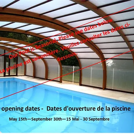 Деревянный коттедж Dathee *