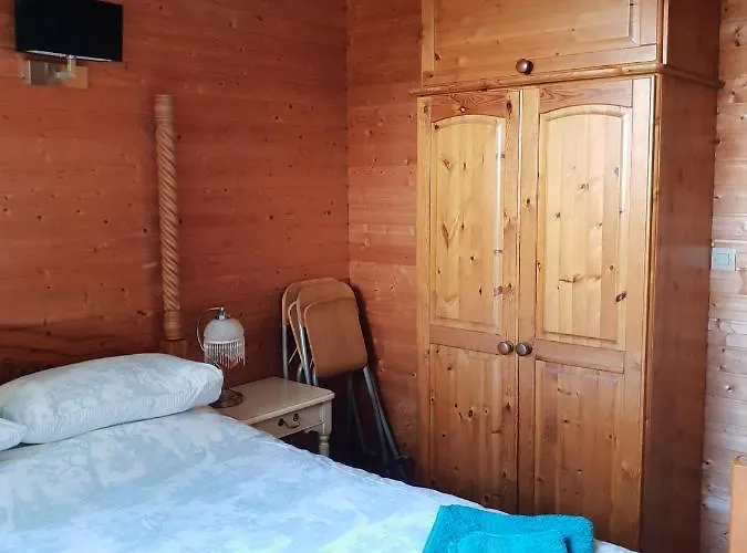 Dathee Lodge Vire-Normandie